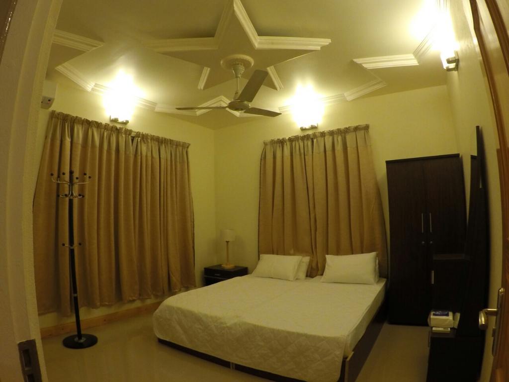Fulhadhoo Inn Buitenkant foto